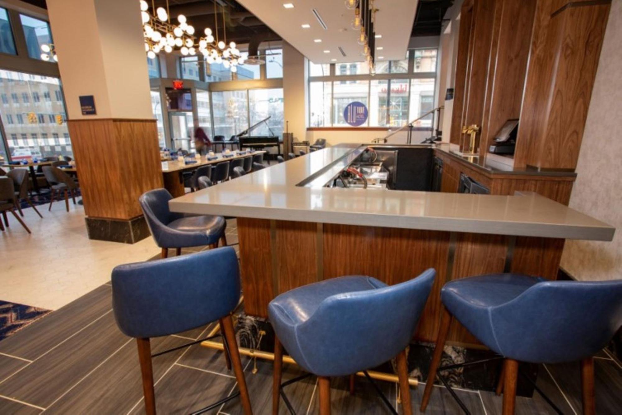 Blu-Tique, Akron, A Tribute Portfolio Hotel Bagian luar foto