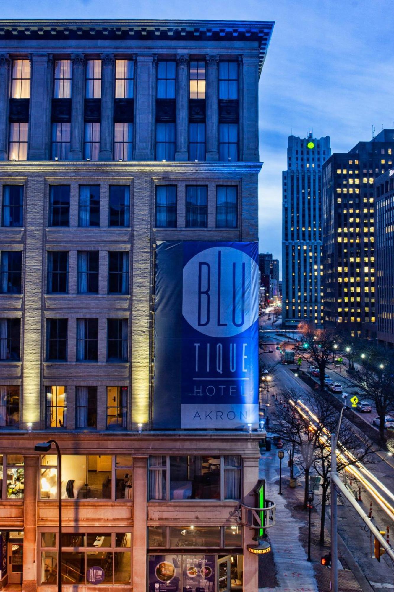 Blu-Tique, Akron, A Tribute Portfolio Hotel Bagian luar foto